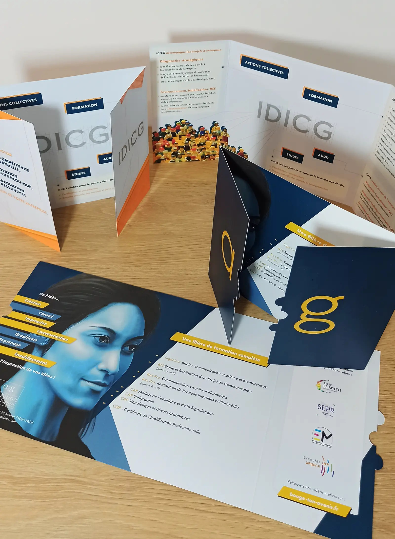 Plaquettes commerciales IDICG et Ambition Graphique